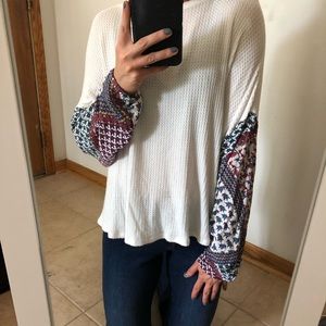Daytrip Blouse with Flowy sleeves